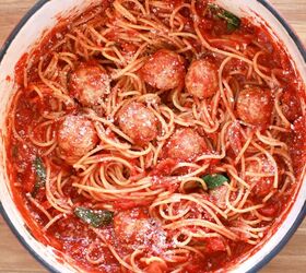 Polpette Con Sugo (Italian Meatballs in Tomato Sauce) Di Nonna Laura