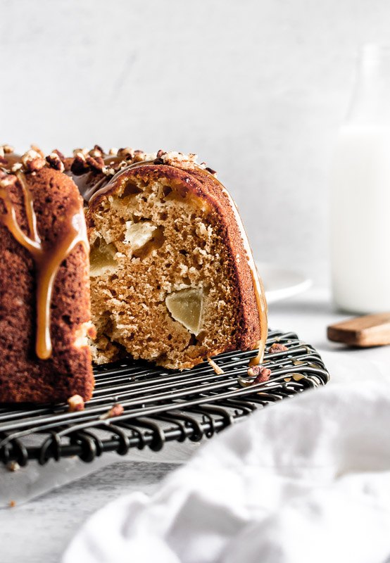 the best caramel apple coffee cake