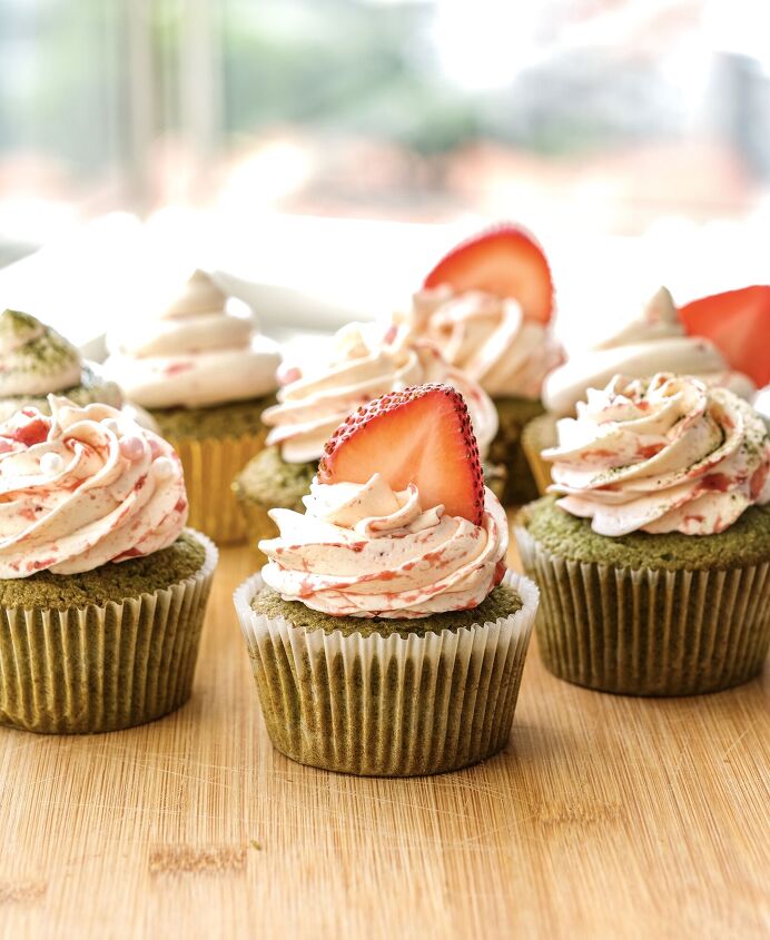 s 17 delightful cupcakes that will bring you joy, Strawberry Matcha Cupcake