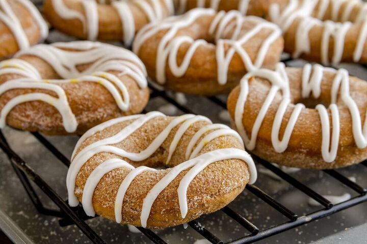 pumpkin spice donuts with apple cider glaze