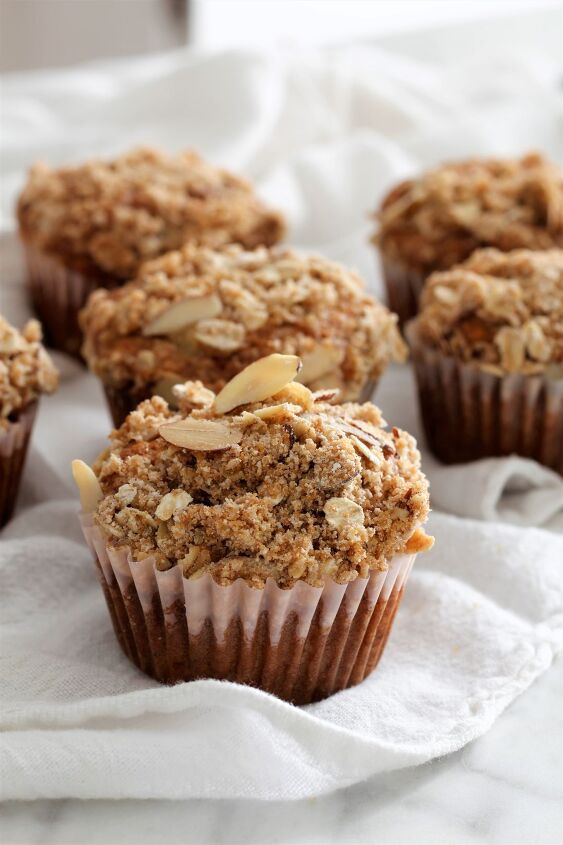 s 21 muffins recipes that will make an unbelievable breakfast, Banana Streusel Muffins