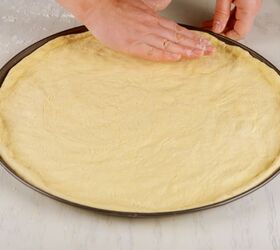 Scary Halloween Spider Pizza | Foodtalk