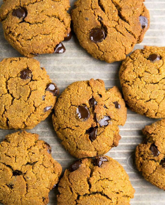s 17 fall cookies that will make your home smell like autumn, Vegan Pumpkin Chocolate Chip Cookies