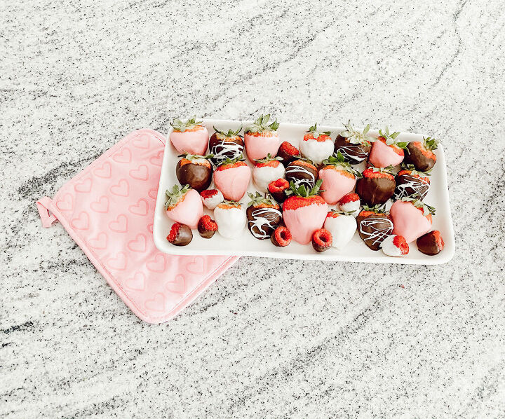 easy and quick chocolate covered strawberries, Yum They are so tasty