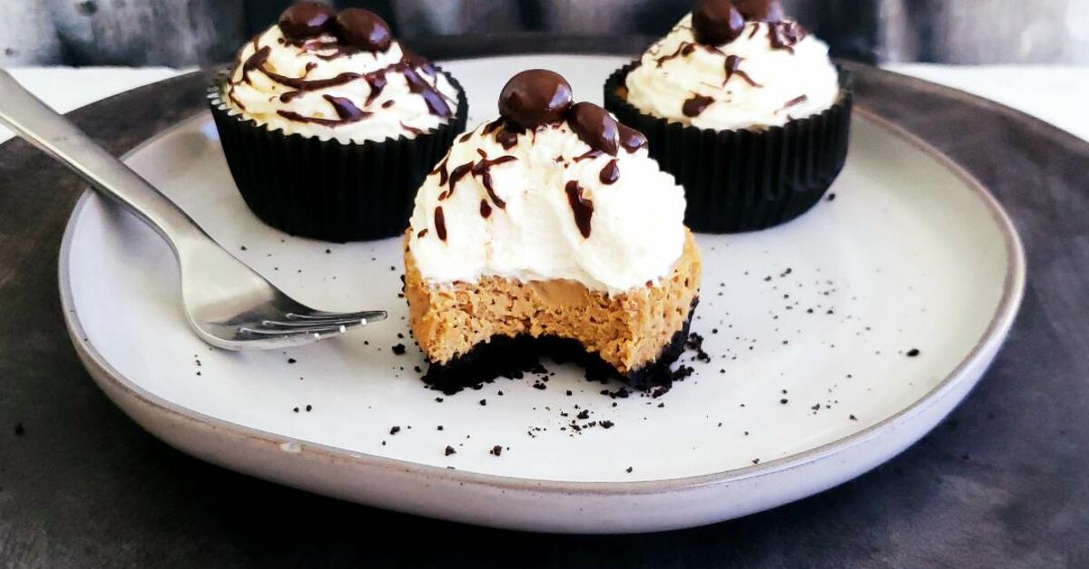 Mini Baileys Mocha Cheesecakes