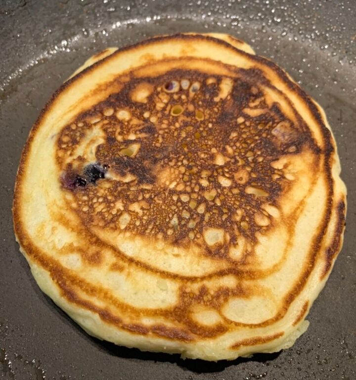 buttermilk blueberry pancakes