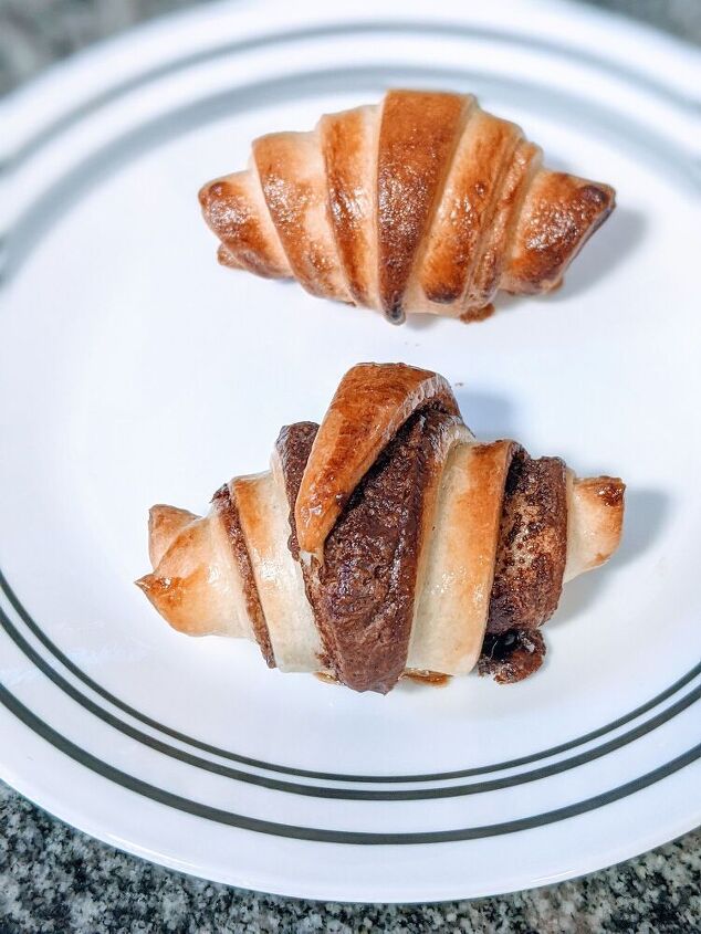 dulce de leche caramel croissants