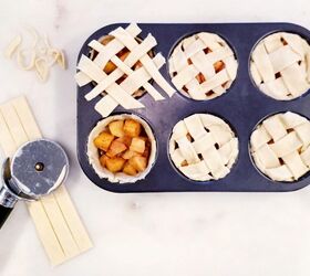 https://cdn-fastly.foodtalkdaily.com/media/2020/10/14/6264729/jumbo-muffin-tin-apple-pies.jpg?size=1200x628