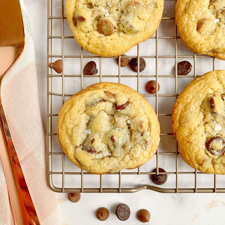 salted chewy chocolate chip cookies