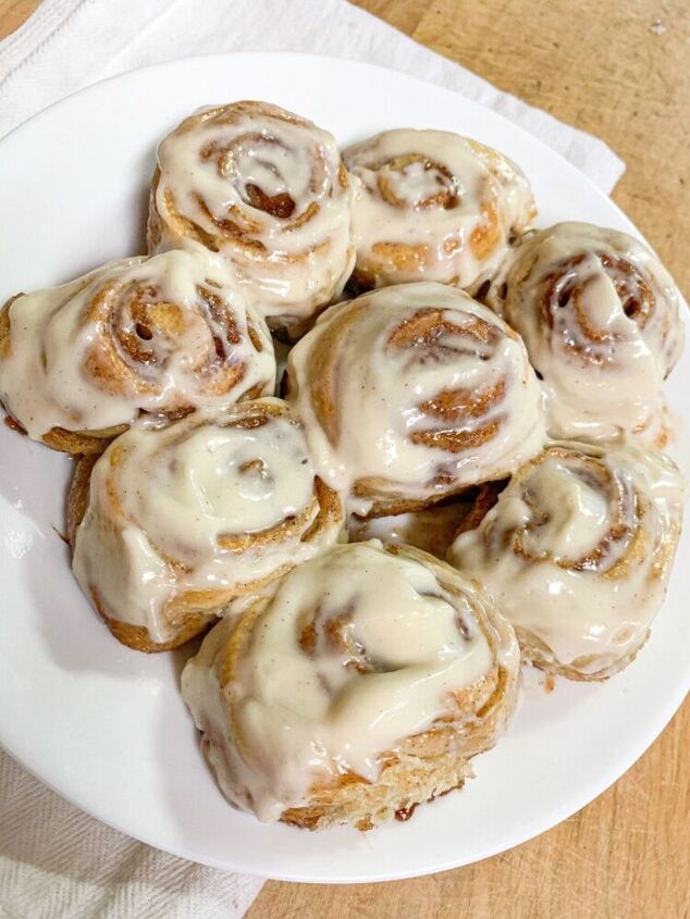 no yeast cinnamon rolls with maple cream cheese frosting