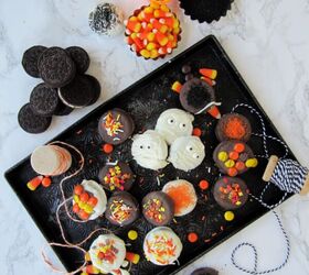19 spooktacular halloween recipes to trick or treat yourself, Halloween Chocolate Covered Oreos