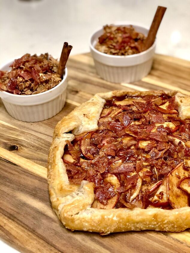 cinnamon apple bacon maple galette