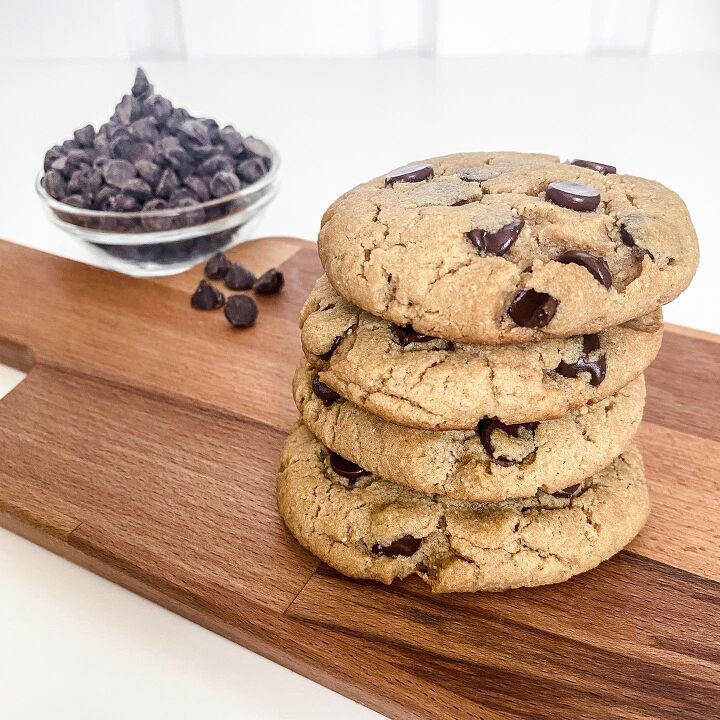 s 10 chocolate chip cookie recipes for every kind of cookie lover, Peanut Butter Chocolate Chip Cookies