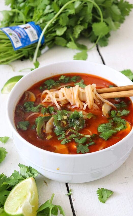 thai curry chicken noodle soup