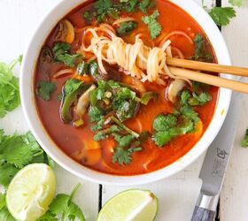 thai curry chicken noodle soup