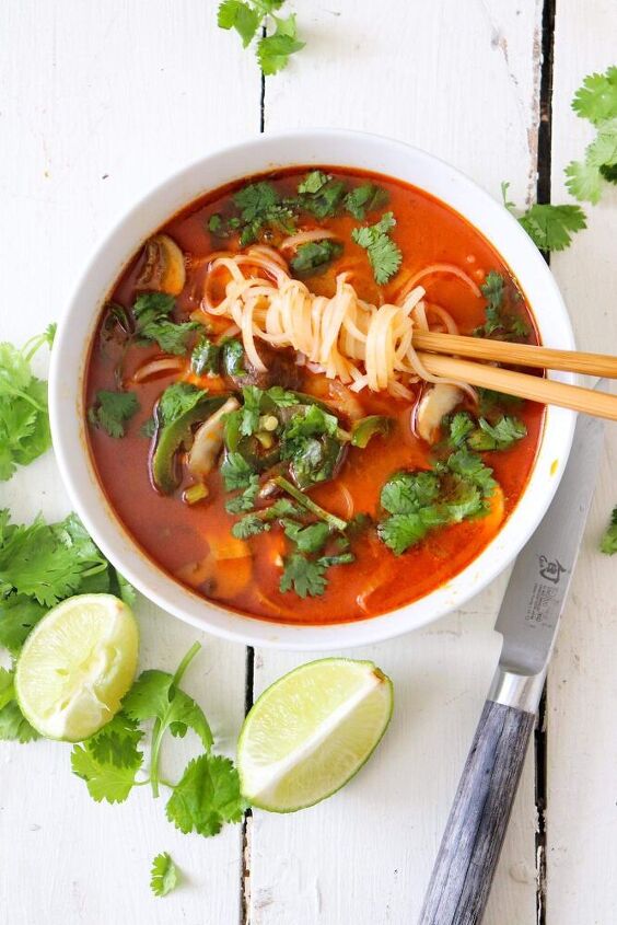 thai curry chicken noodle soup