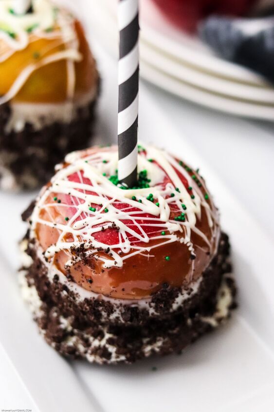 s 20 delicious treats for anyone who can t get enough caramel, Easy Gourmet Caramel Apples