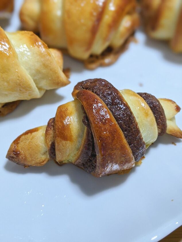 s 20 delicious treats for anyone who can t get enough caramel, Dulce De Leche caramel Croissants