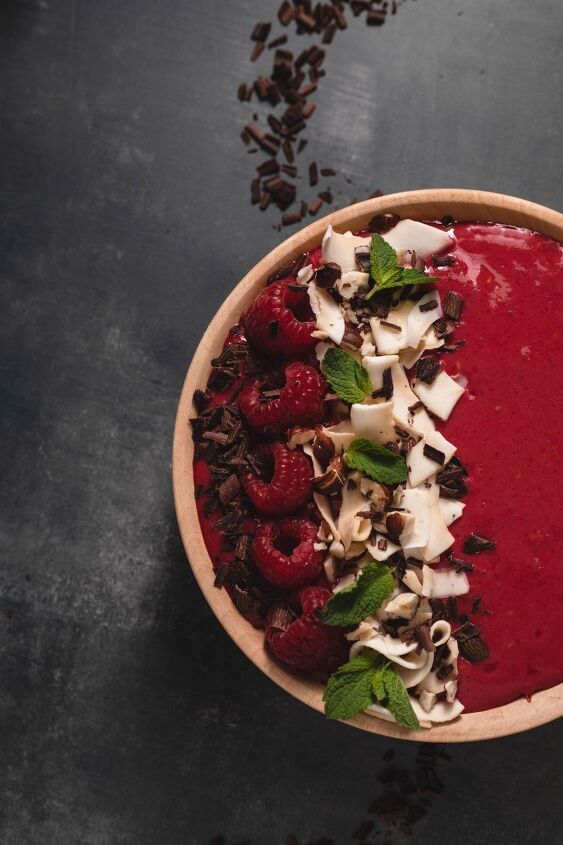 s 10 easy recipes you can whip up using a blender, Raspberry Banana Smoothie Bowl