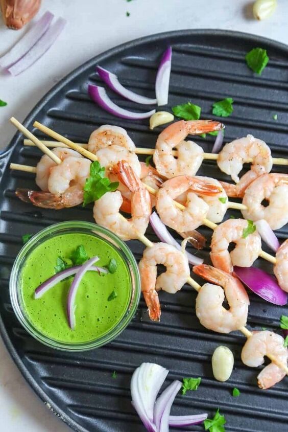 oven baked shrimp kabobs with vegan aji verde sauce