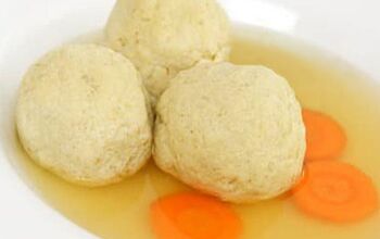 Chicken Soup With Matzo Balls - Gluten Free!