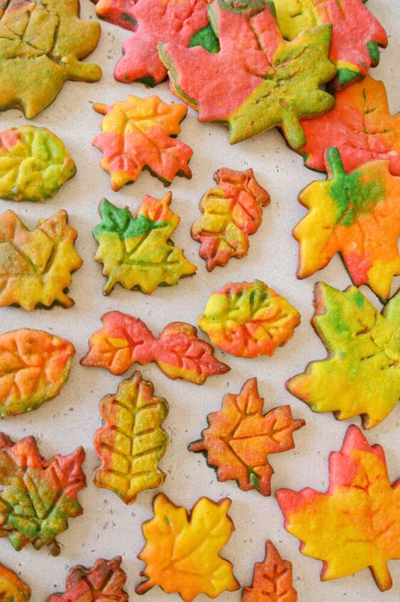 fall maple leaf cookies