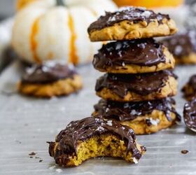 Pumpkin Oatmeal Cookies With Chocolate and Flaky Sea Salt