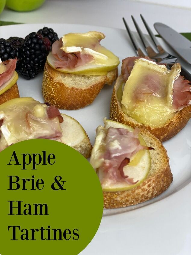 apple brie and ham tartines