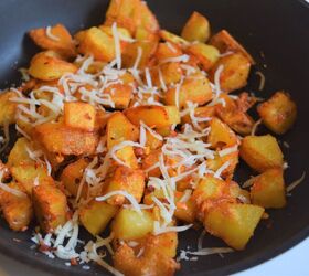 These quick and easy potatoes are crispy and crunchy on the outside and soft on the inside