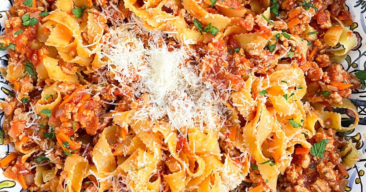 Italian Ragu Types Classic Italian Ragu– A Family Meal | Foodtalk