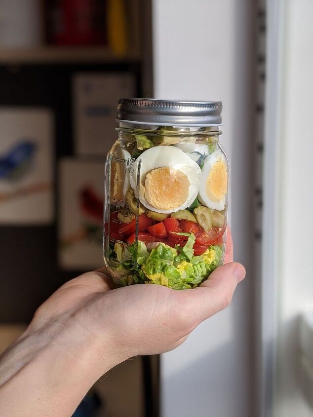 salad nicoise in a jar
