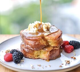 french toast with caramel sauce