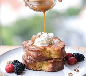 french toast with caramel sauce