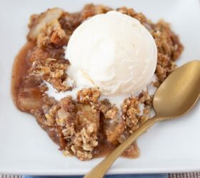 Best Easy Apple Crisp with Pear Thanksgiving Dessert Idea | Foodtalk