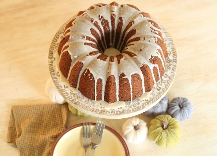 s 18 fun fall desserts for thanksgiving that aren t pie, Pumpkin Bundt Cake Recipe