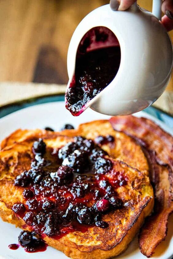 easy french toast with warm berry syrup