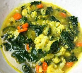 ginger garlic vegetable detox soup