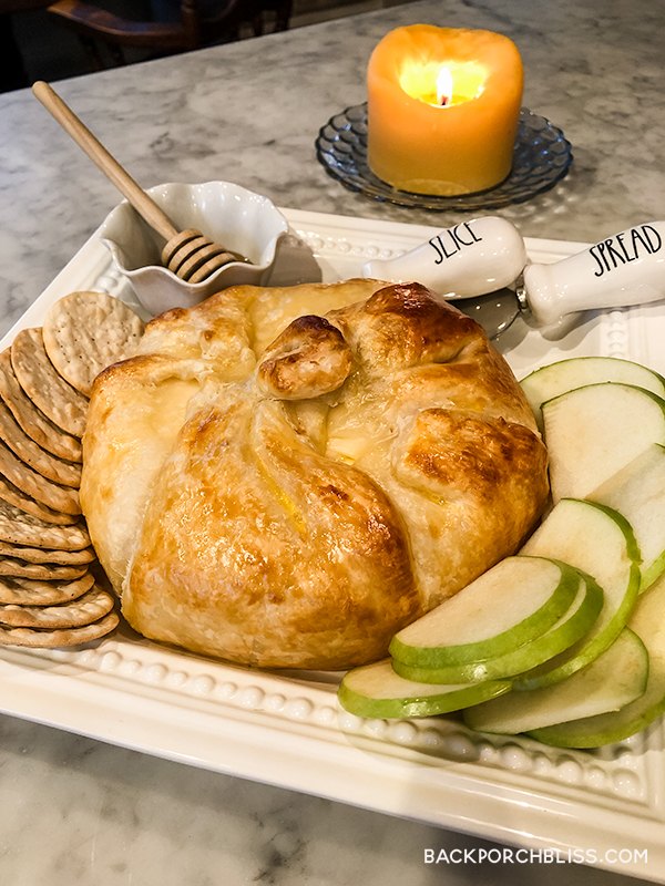 baked brie with puff pastry apples honey