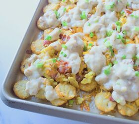 s 31 fun snacks and dishes to serve your team on game day, Breakfast Totchos