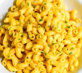 This is THE best tasting vegan mac and cheese (no fake cheese needed!)