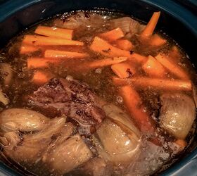How to Make Hearty Pot Roast in a Slow Cooker