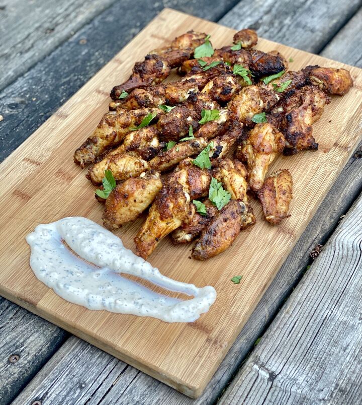 s 31 fun snacks and dishes to serve your team on game day, Super Crispy Oven Baked Chicken Wings