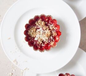 s 18 mini desserts that ll convince you to skip the pie this year, Mini Strawberry Crumbles