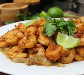 Seared Chipotle Rub Shrimp With Caramelized Onions