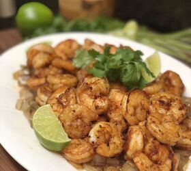 seared chipotle rub shrimp with caramelized onions
