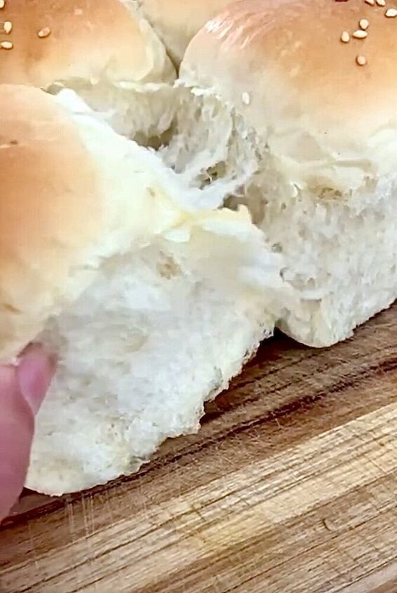 spongy dinner rolls
