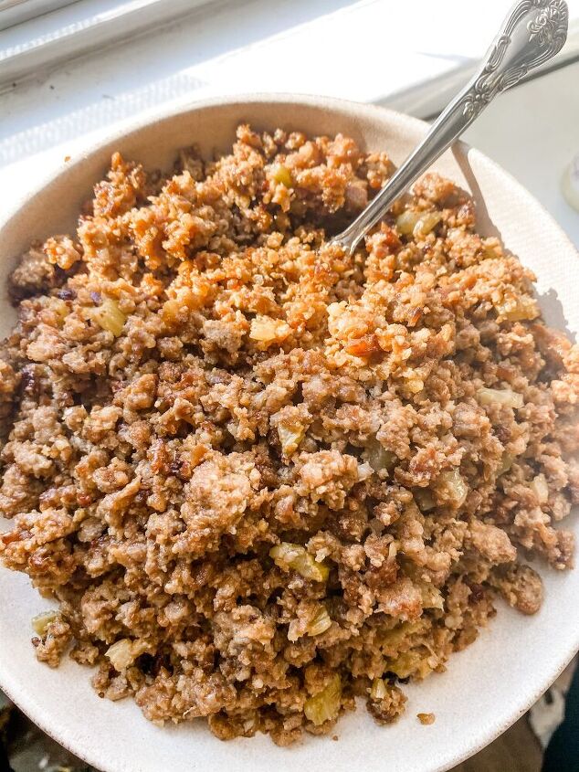 thanksgiving sausage stuffing