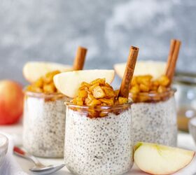 Indulge in a healthy breakfast that seriously tastes just like an apple pie