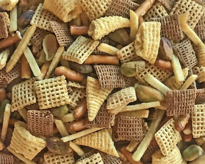 make your own custom chex mix