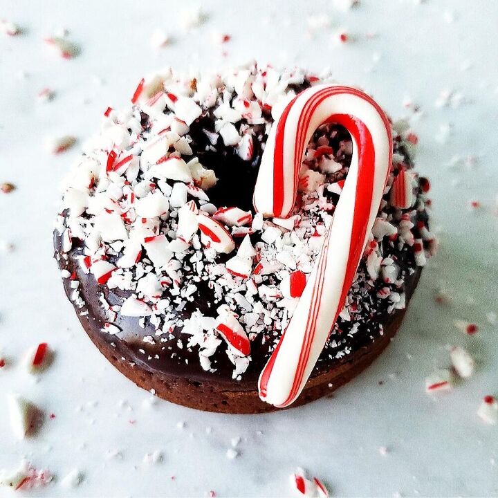 chocolate donuts with peppermint schnapps glaze